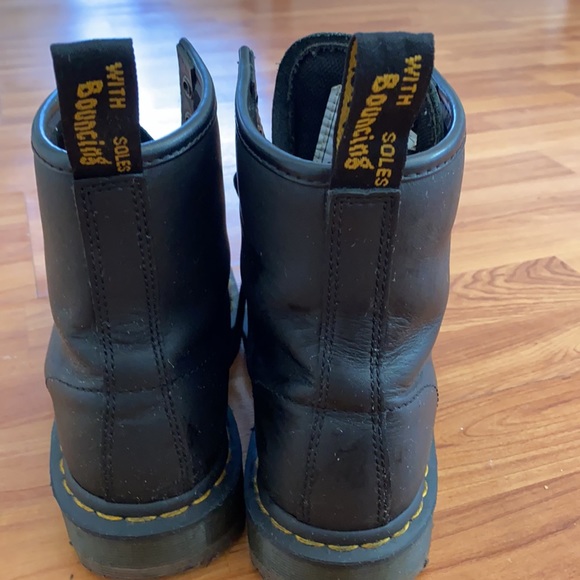 SOLD !Dr. AirWair Martens - Picture 3 of 7